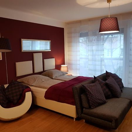 Bullsliving Kaisermuehlen Apartment Erni Next To Uno City ウィーン エクステリア 写真