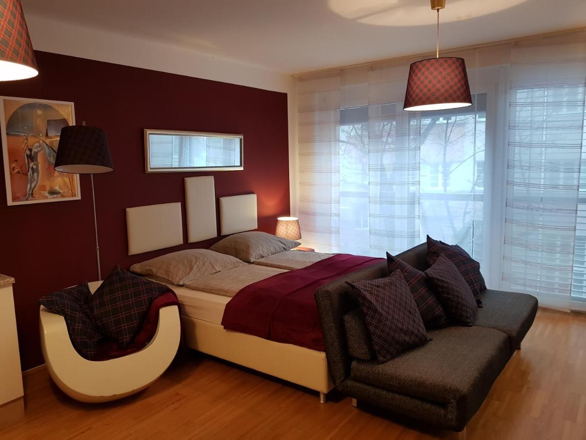 Bullsliving Kaisermuehlen Apartment Erni Next To Uno City ウィーン エクステリア 写真